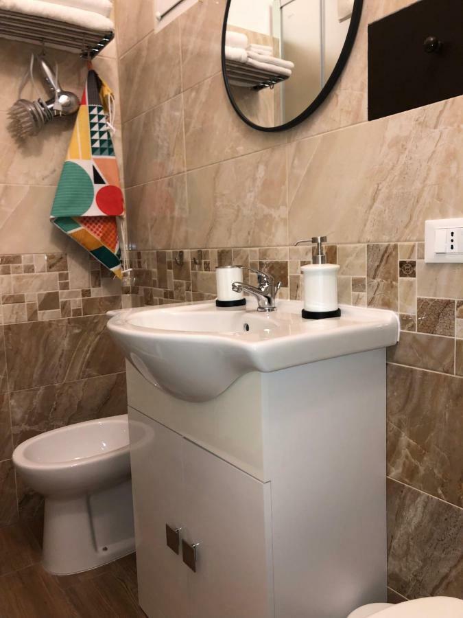 Petite Maison Ta Taranto Esterno foto